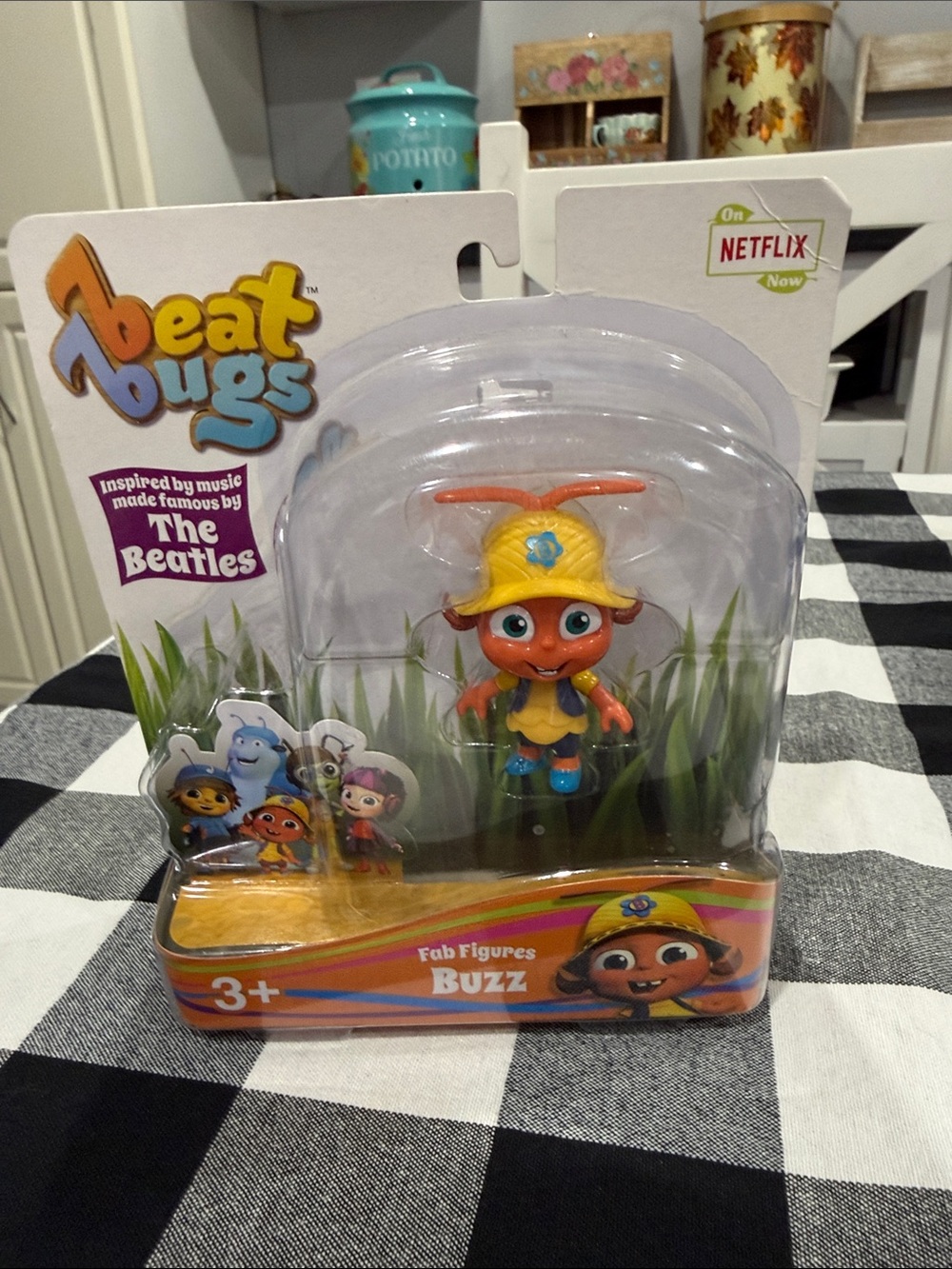 Netflix Beat Bugs Buzz Figure in Yellow Outfit with Orange Skin